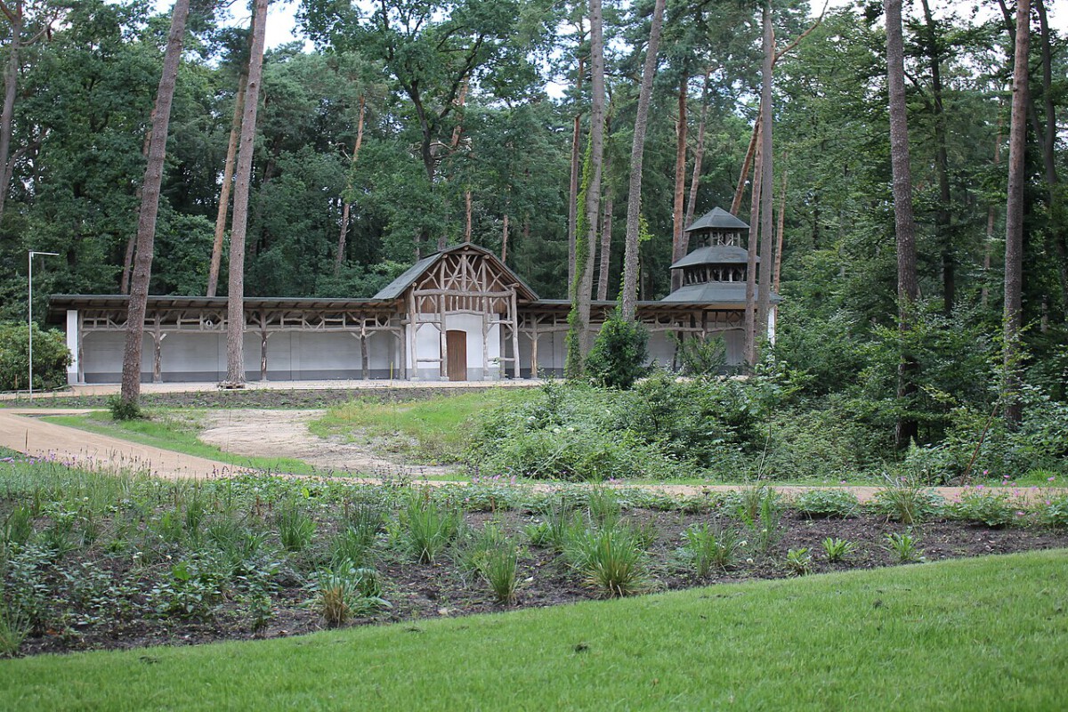 Liegehalle im Kurpark von Bad Lippspringe